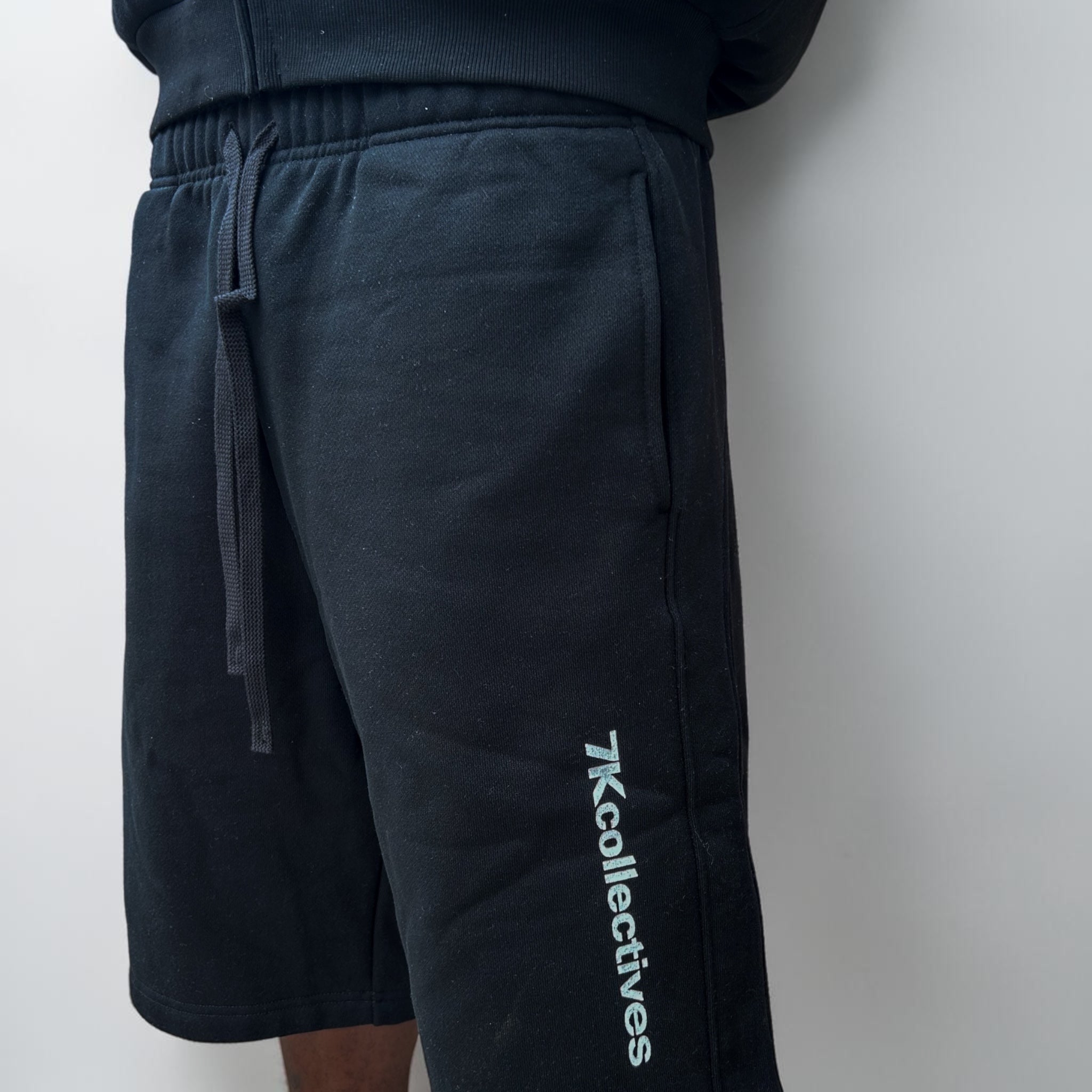 7K essential heavyweight fleece shorts